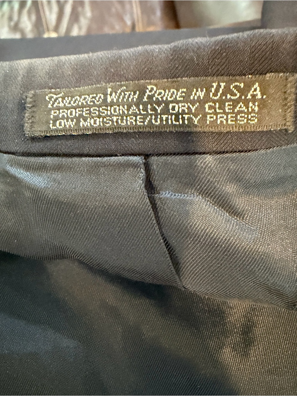 Vintage Men's Black Two-Piece Suit - Picture 3 of 10